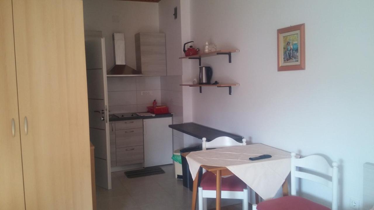 פורץ Apartments Timi מראה חיצוני תמונה